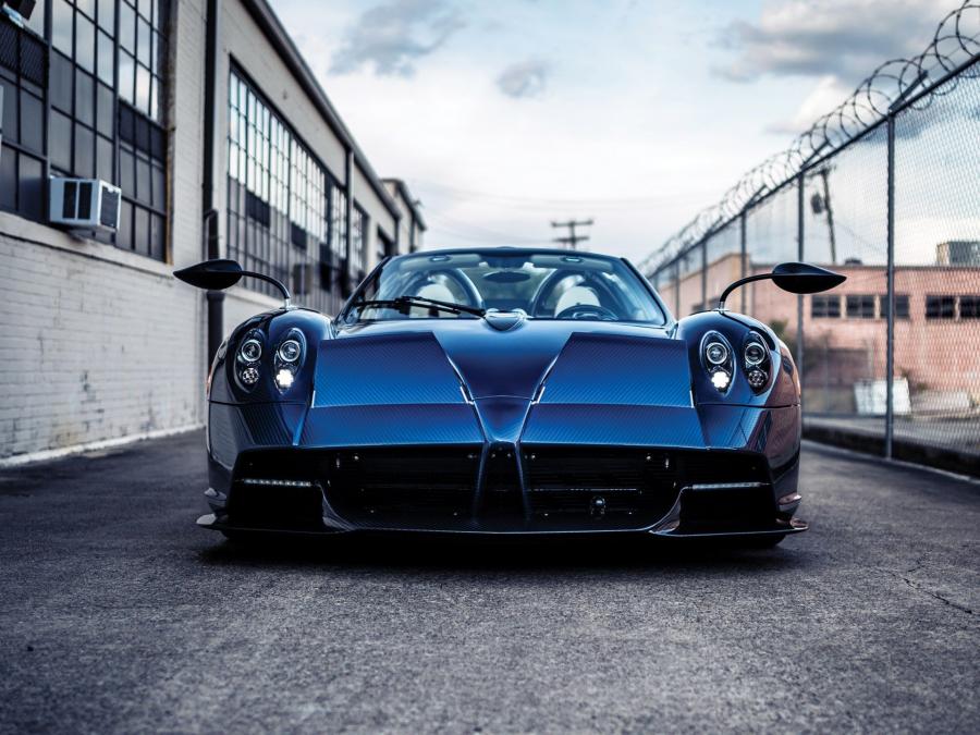  Pagani Huayra Roadster (42 of 100) 2018 года  (фото 13 из 37)